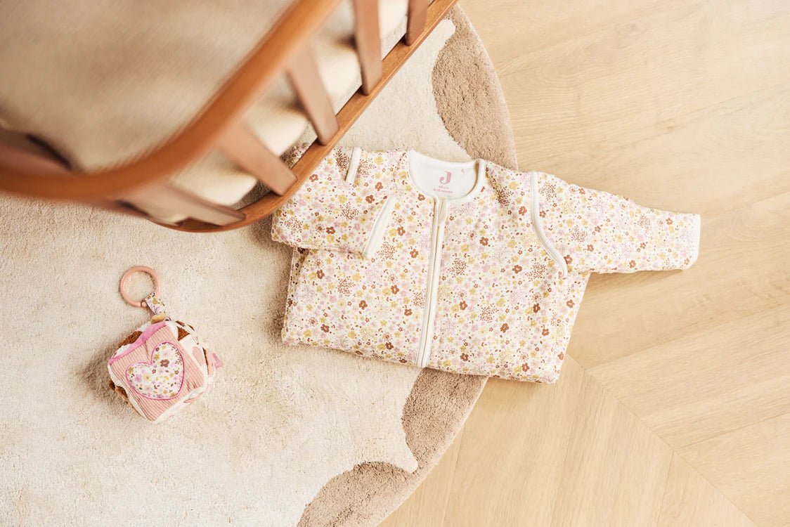 Jucării de pluş - Cub senzorial din pluş cu activităţi - Flower Fairies, 0+ ani | Jollein - 6
