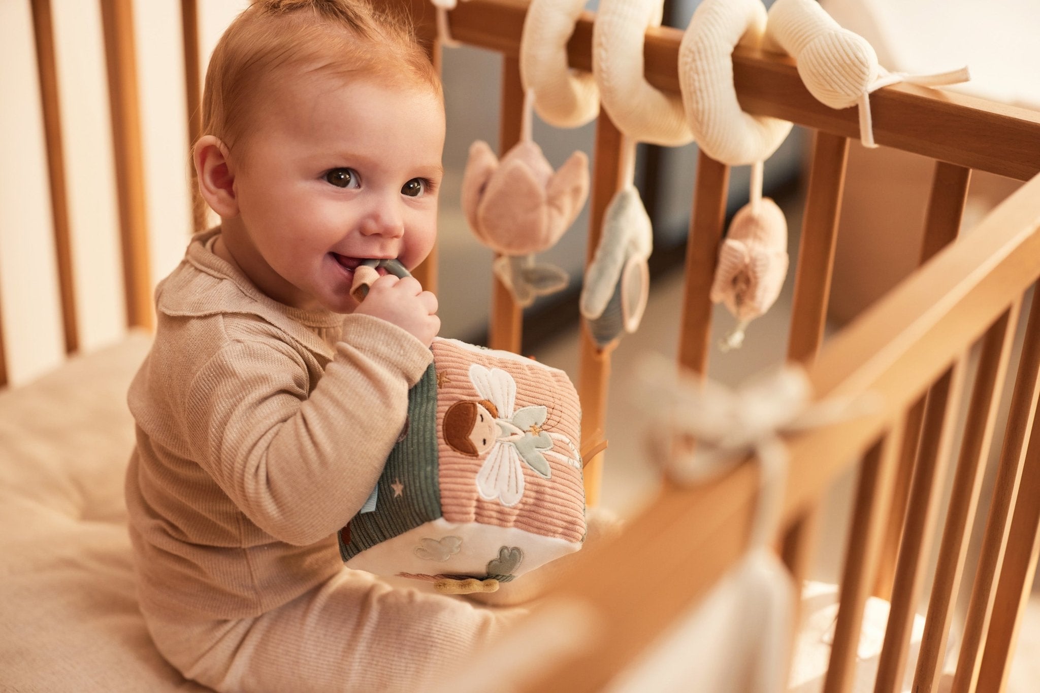 Jucarii de plus - Cub senzorial din pluş cu activităţi - Lovely Birds, 0+ ani | Jollein - 3