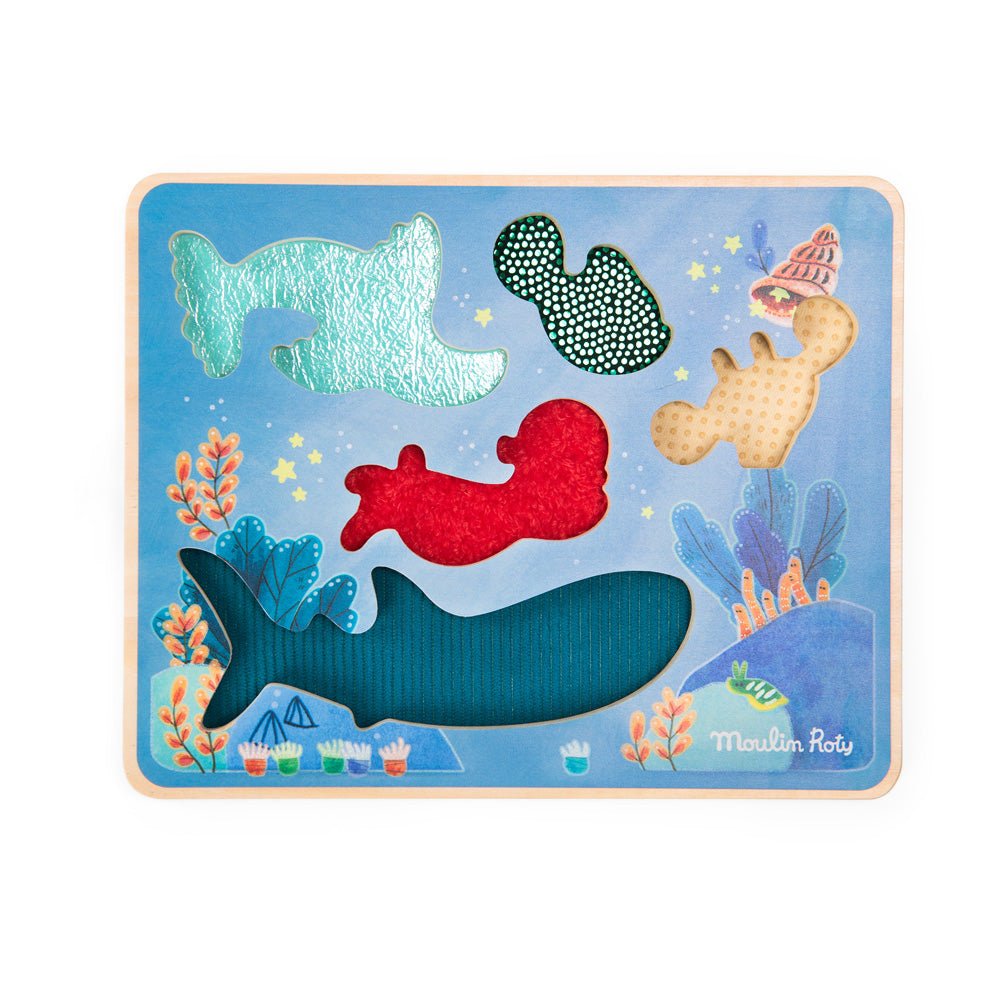 Puzzle incastru senzorial din lemn cu tematică marină "Les Aventures de Paulie" | Moulin Roty - Moulin Roty - EmmaSiLuna.ro