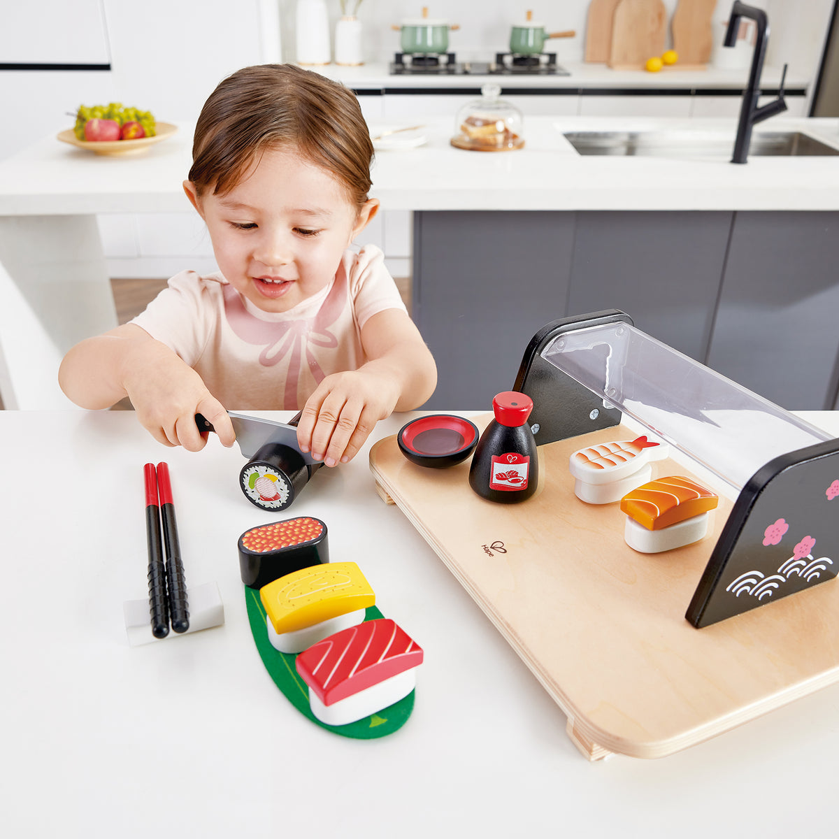 Joc de rol - Set Sushi din lemn, 20 piese, 3+ ani | Hape