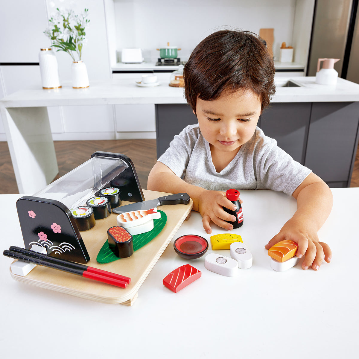Joc de rol - Set Sushi din lemn, 20 piese, 3+ ani | Hape