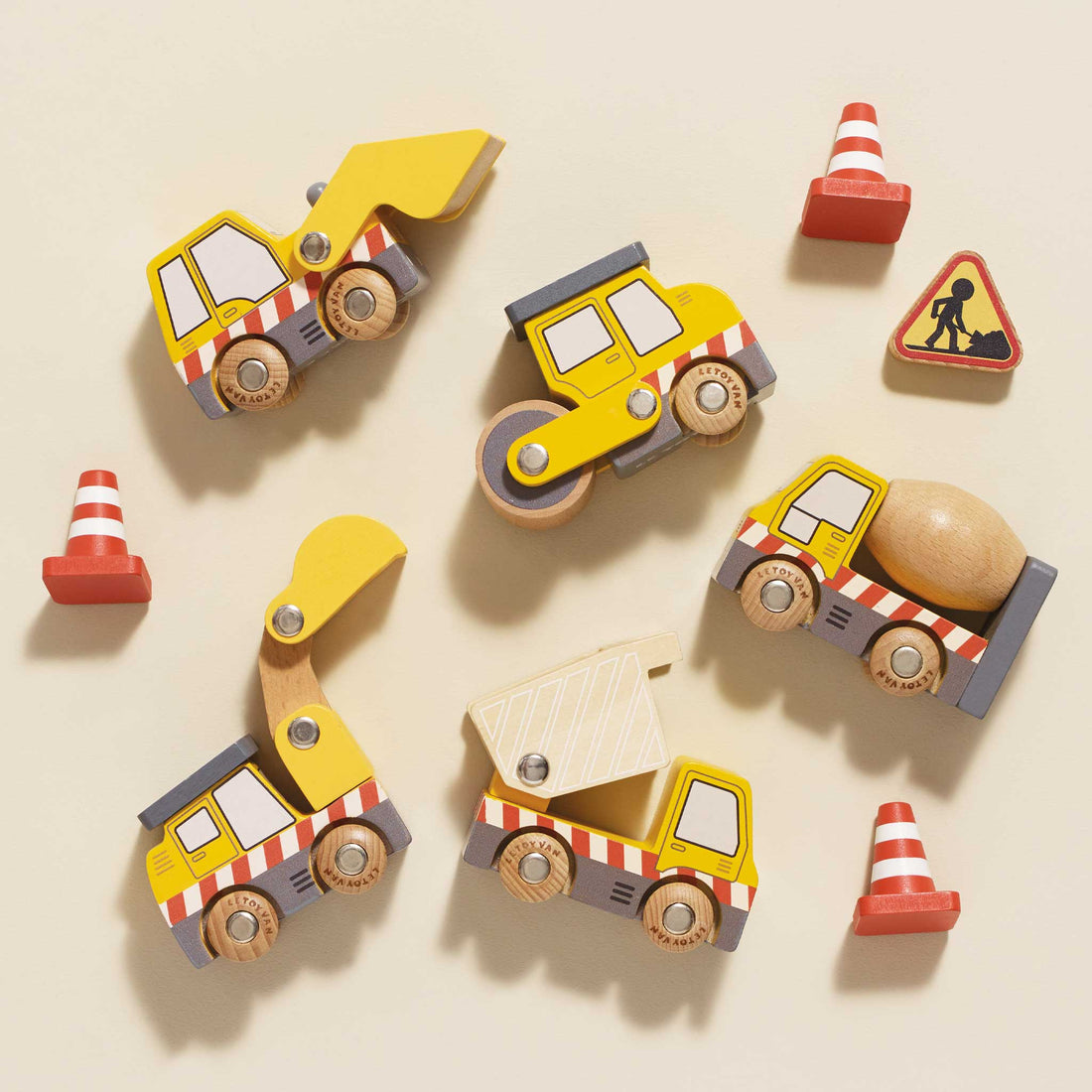 Vehicule de jucărie - Set mașini de construcții, din lemn, 3+ ani | Le Toy Van - 2