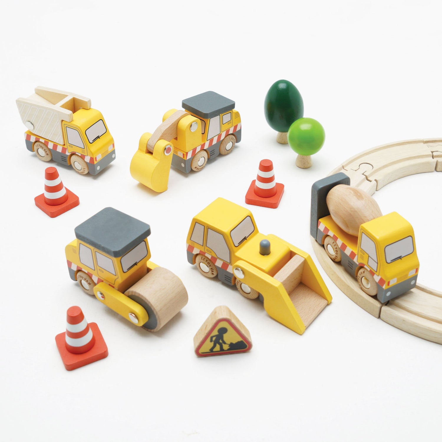 Vehicule de jucărie - Set mașini de construcții, din lemn, 3+ ani | Le Toy Van - 4