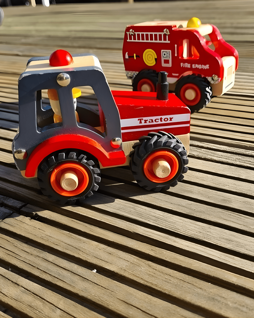 Vehicule de jucărie - Tractor din lemn pentru copii, 18+ luni | Egmont Toys - 3